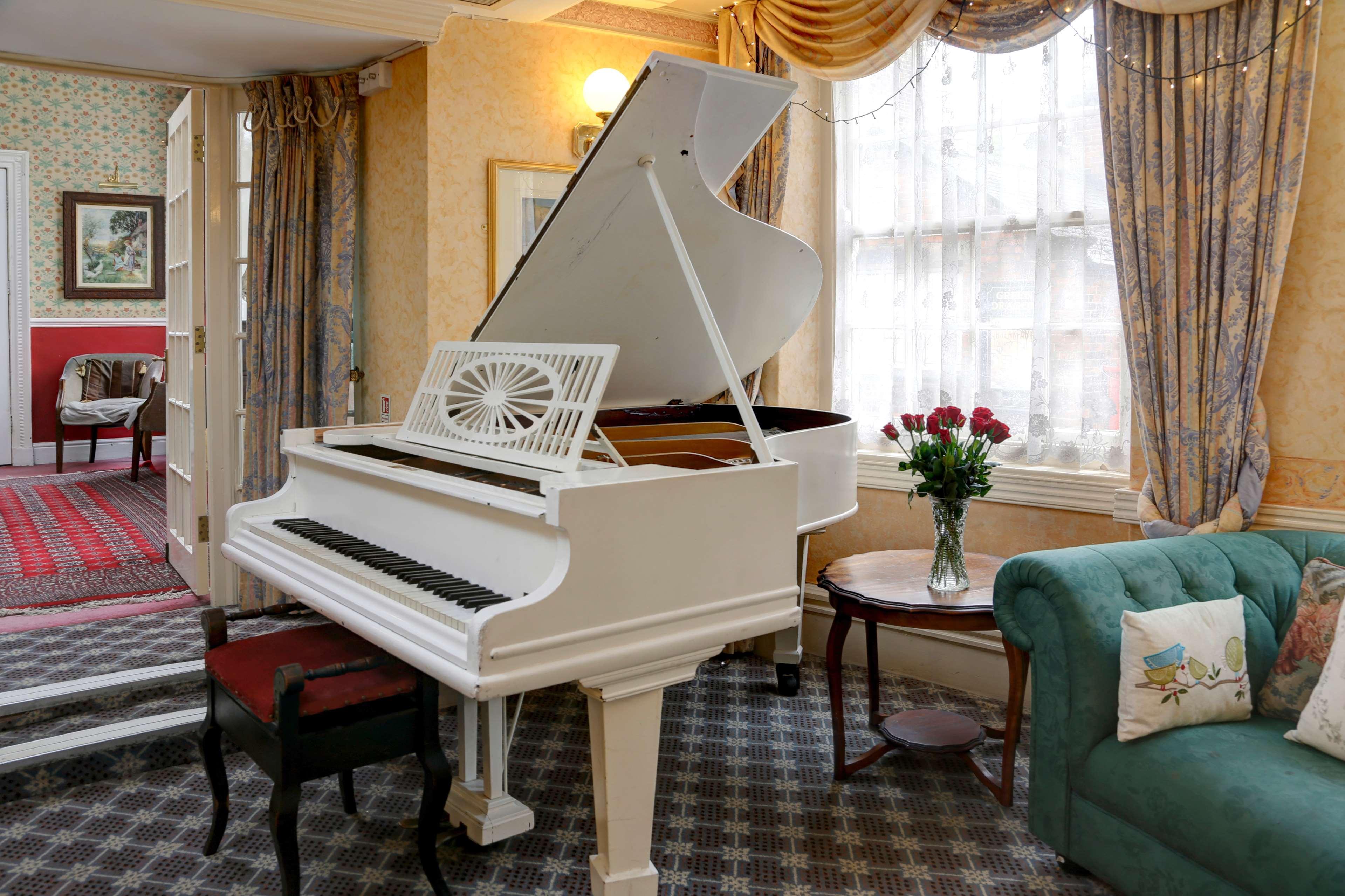 Lairgate Hotel Beverley Buitenkant foto